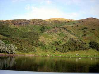 The limo took us on a tour of Arthur's Seat. I took these pictures out the sun roof. Hee.